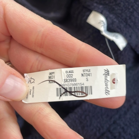 Madewell Bouclé Cardigan Sweater NWT in Navy - Picture 6 of 9